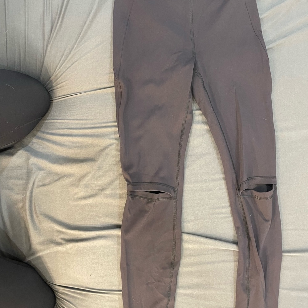 Lululemon new never worn but no tags size 6